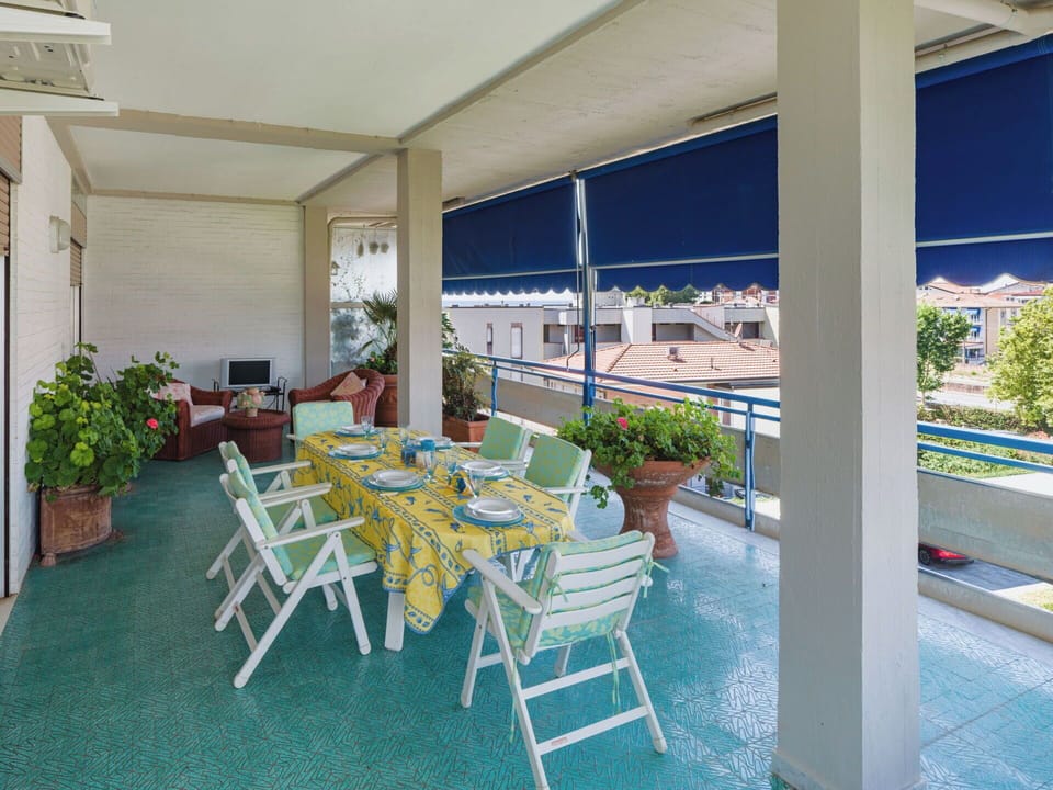 Shade, Chair, Flowerpot, Outdoor Furniture, Balcony, Houseplant, Outdoor Table, Eco Hotel, Outdoor Structure, Awning