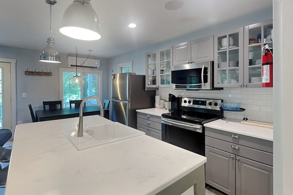 House (3 Bedrooms) | Property amenity