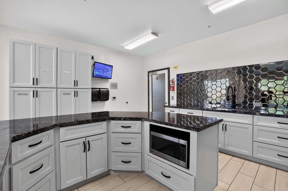 Community Kitchen