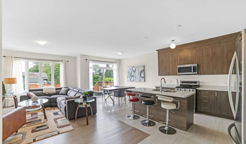 Bungalow, 3 Bedrooms, Balcony | Interior