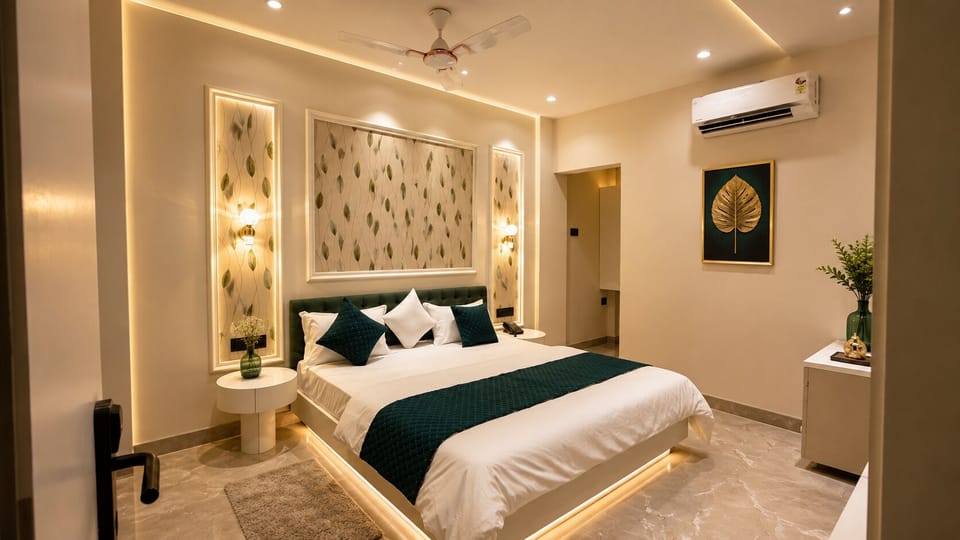 Premium Room | Desk, laptop workspace, WiFi (free)