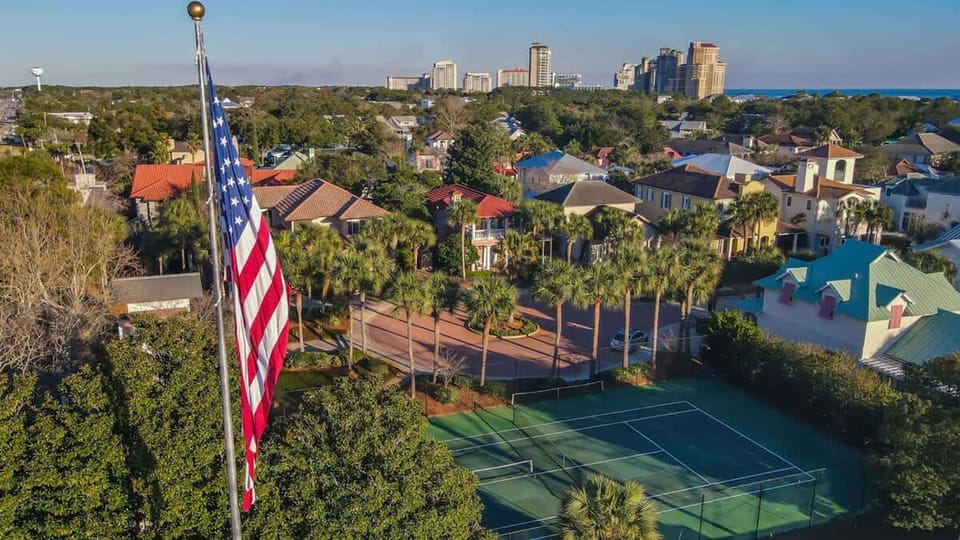 Gated Beach Villa w 2 Pools 3 Bikes Included Tennis Pickleball Courts Included House in Miramar Beach