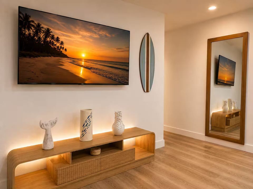 A warm coastal welcome sets the tone from the moment you arrive.
