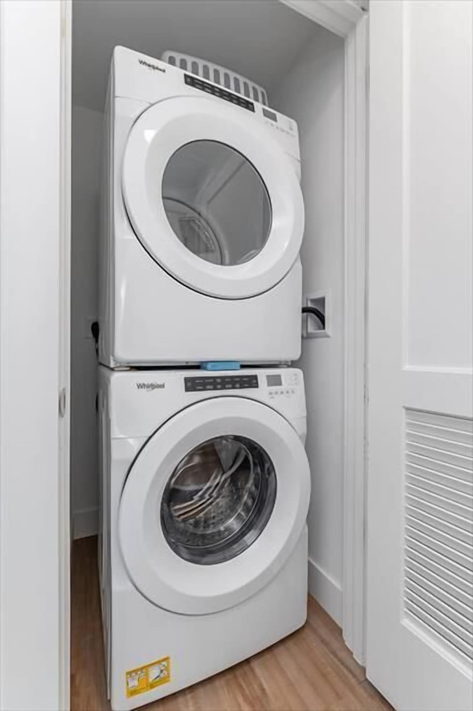 Miami 1 Bedroom Deluxe Washer/Dryer