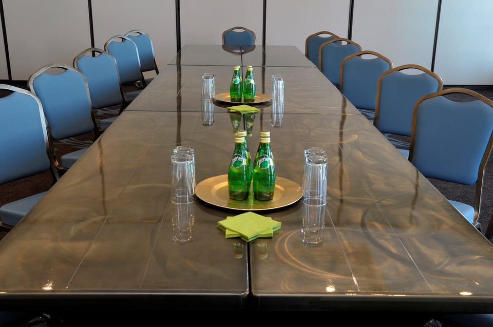 Enjoy on-site amenities such as the conference room