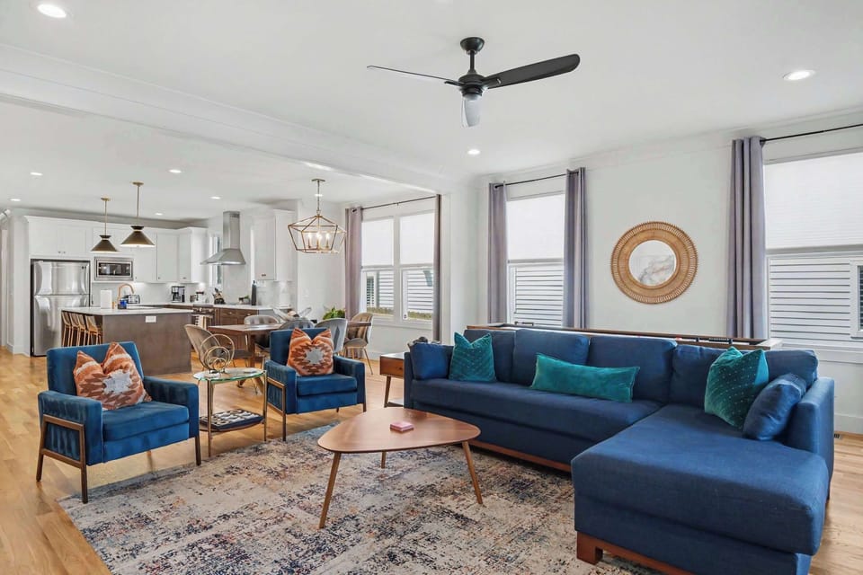 Living room w/ smart TV & sleeper sofa
