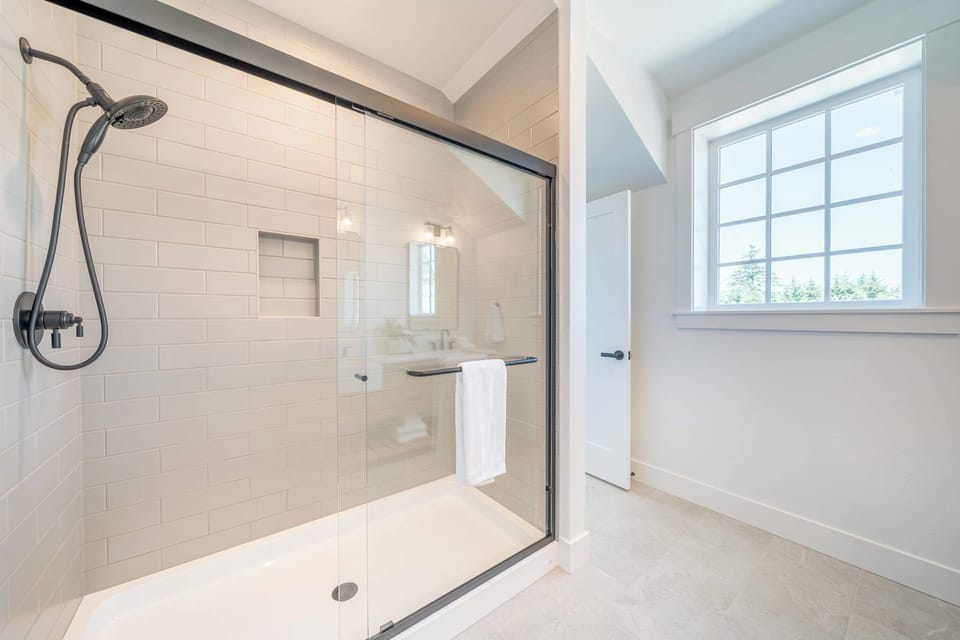 Ensuite walk-in shower
