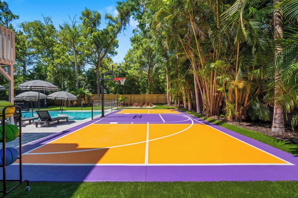 Sport court