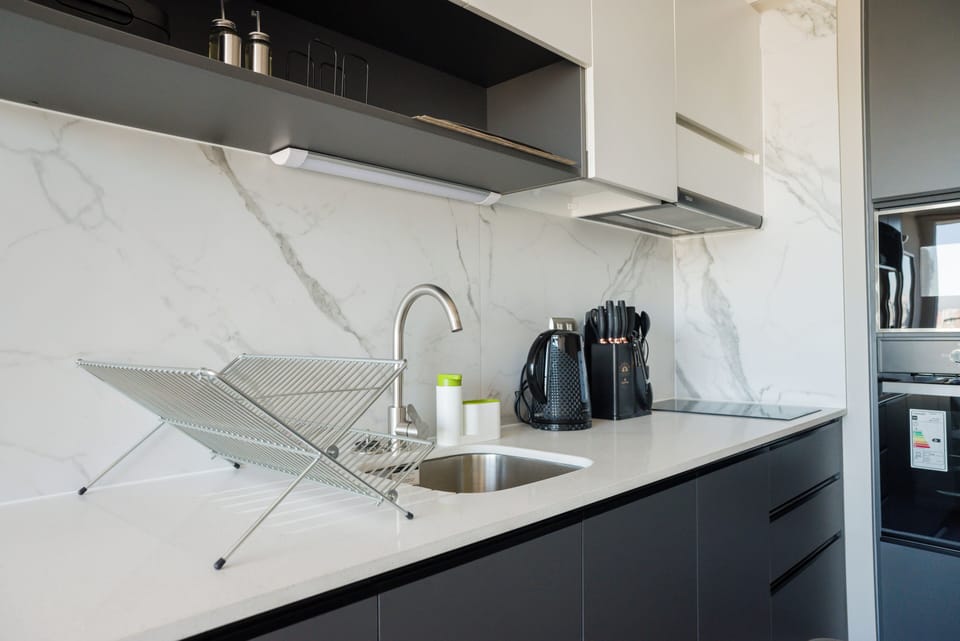Standard Apartment, Balcony, City View | Private kitchen
