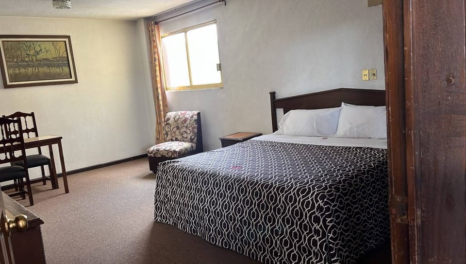 Standard Single Room, City View | Iron/ironing board, WiFi (free)