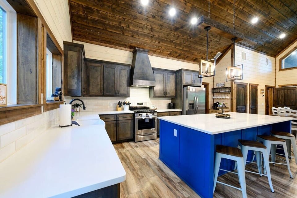 Cook gourmet meals in a chef`s kitchen worthy of your most ambitious recipes.