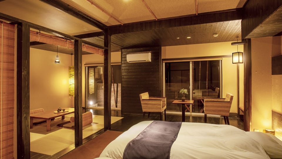 Superior Japanese Western Style with Bath, Non-Smoking | In-room safe, desk, WiFi (free), bed sheets