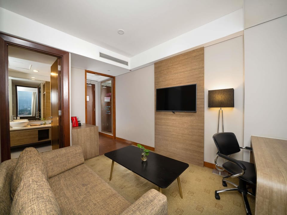In-room safe, desk, iron/ironing board, free WiFi