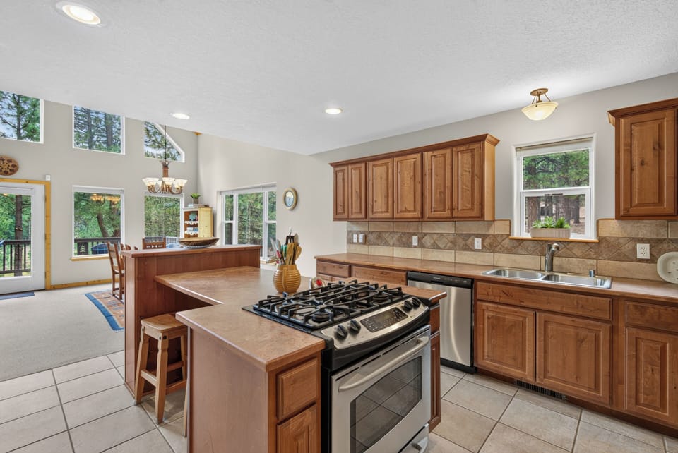 Elk Trail kitchen