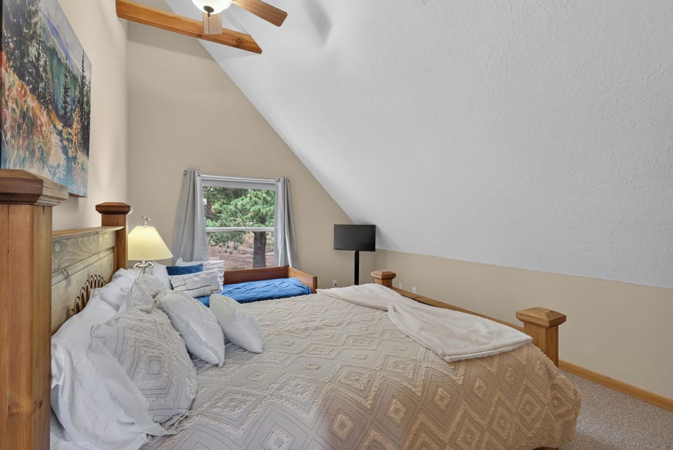Elk Trail guest bedroom 2