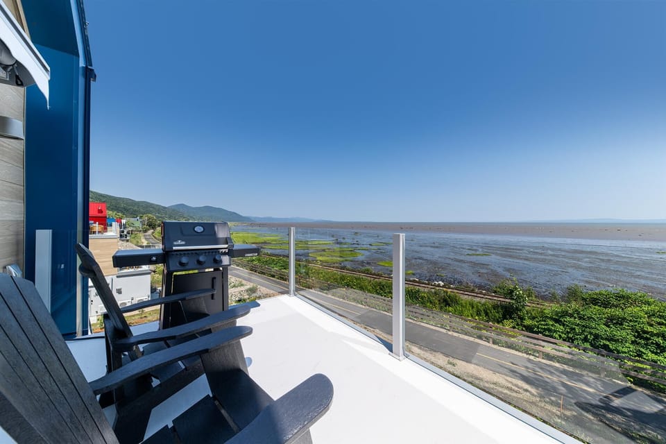 Le Grand Bleu 1265: St. Lawrence View, Spacious T (2842)