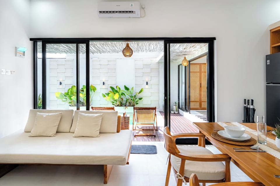 Villa | Living room | 43-inch Smart TV with digital channels