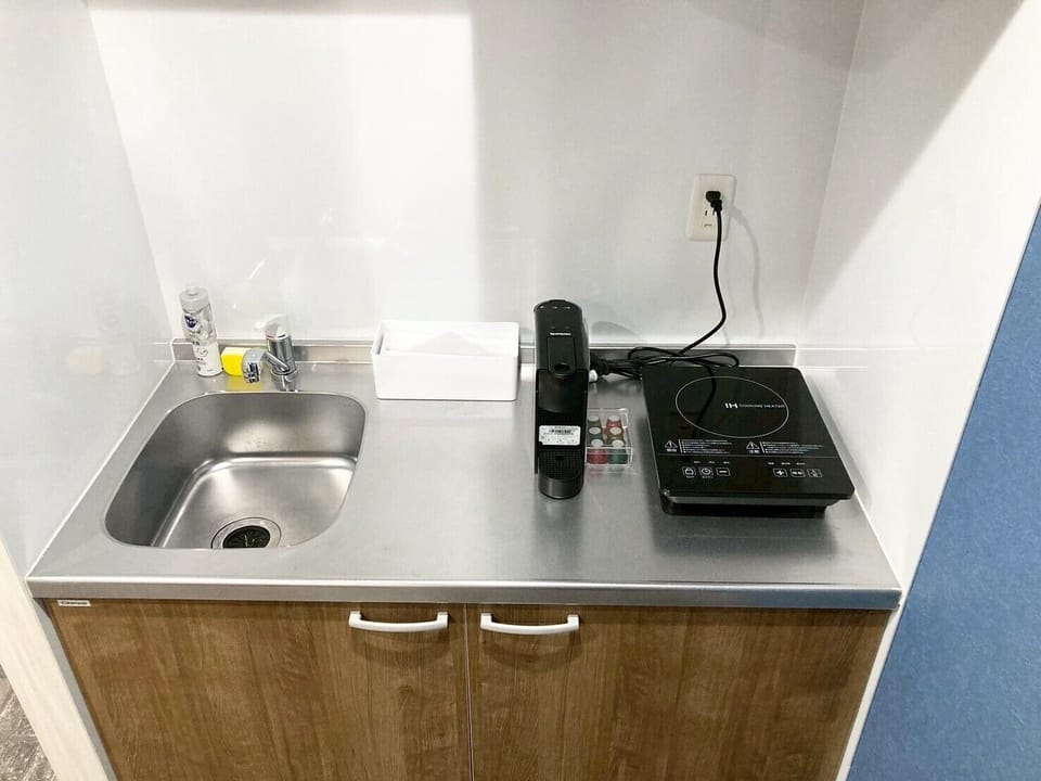 House, Multiple Beds, Non Smoking | Private kitchen