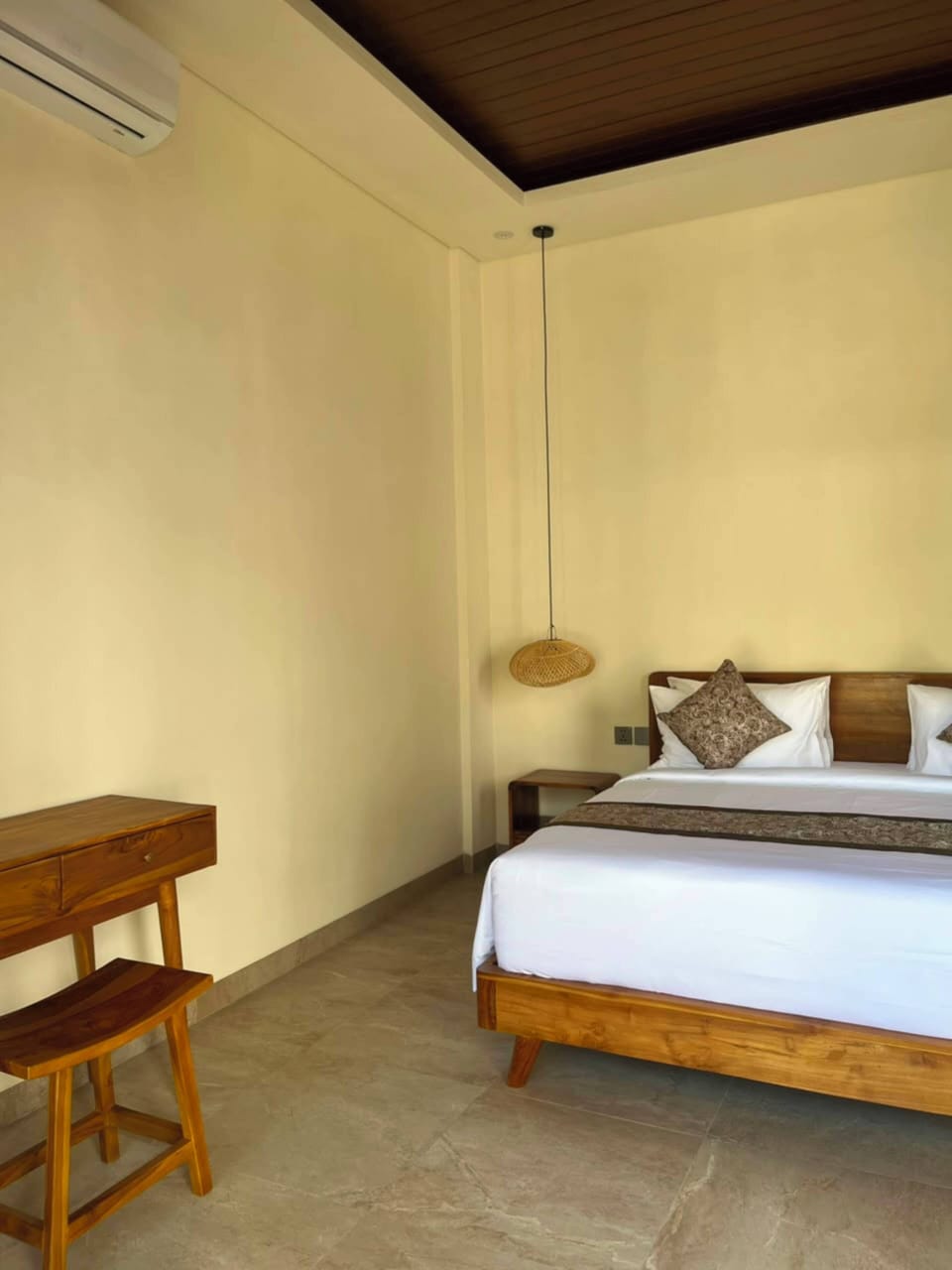 Deluxe Room, Kitchen | WiFi (free)