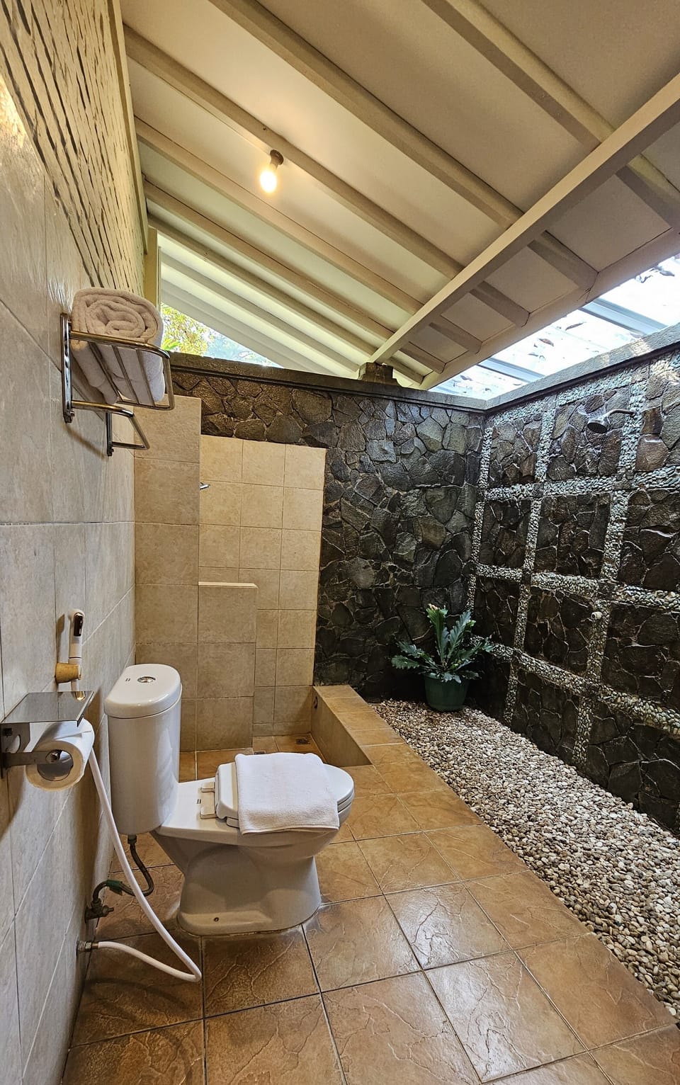 Superior Twin Room | Bathroom