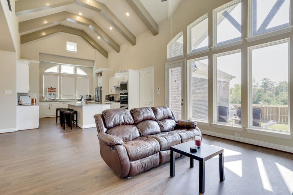 Living Room | Smart TV | Arcade Machine