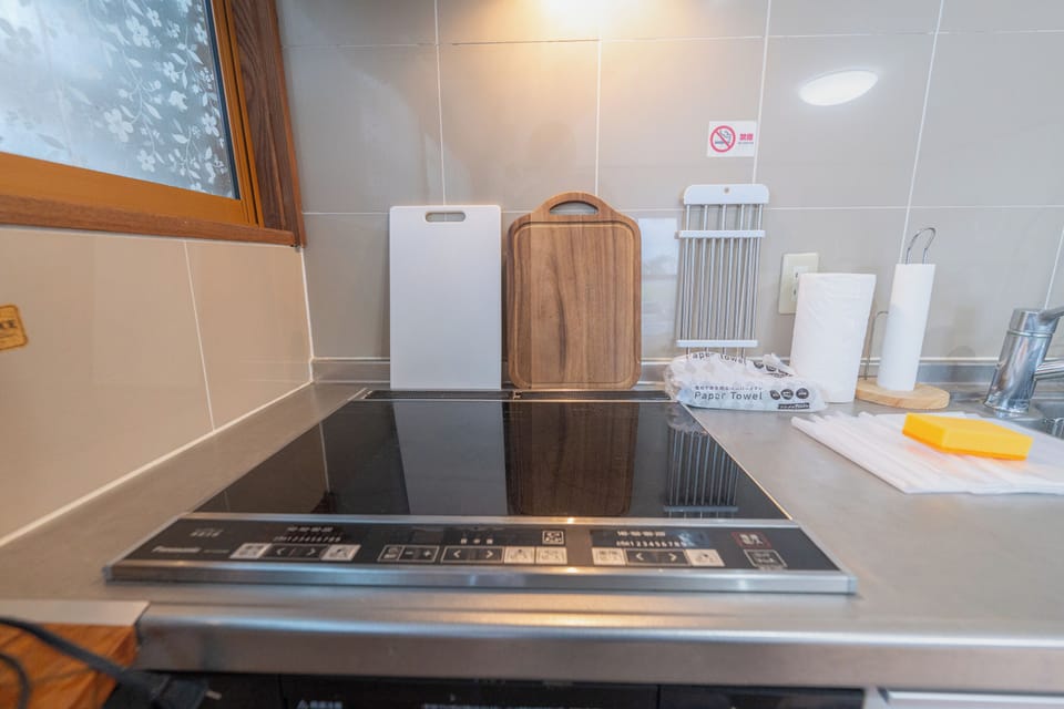 Basic Quadruple Room | Private kitchen