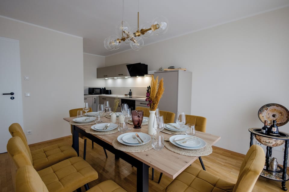Superior Apartment | In-room dining