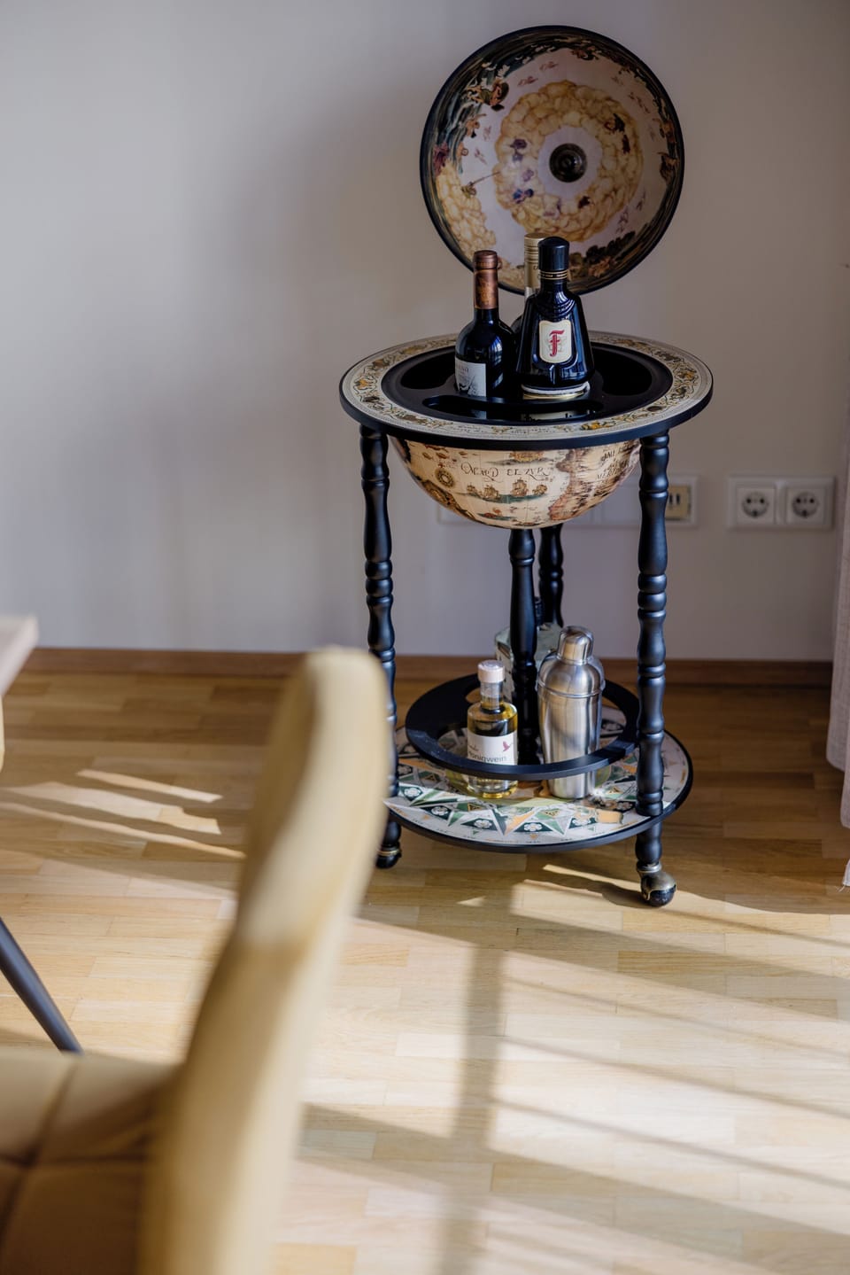 Superior Apartment | In-room dining