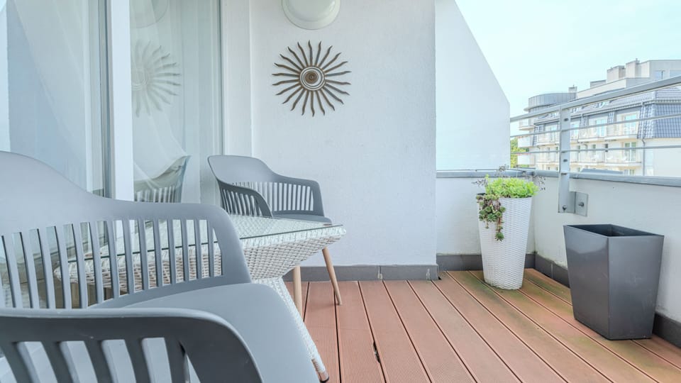 Apartment (423) | Balcony