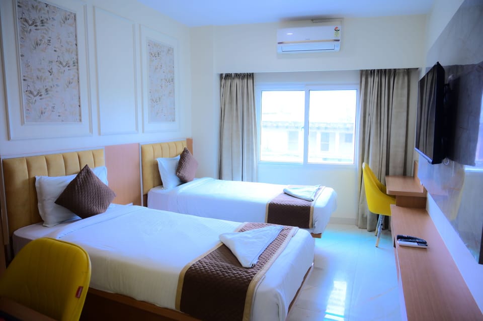 Standard Double or Twin Room | Desk, laptop workspace, WiFi (free)