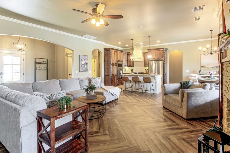 House (4 Bedrooms) | Interior