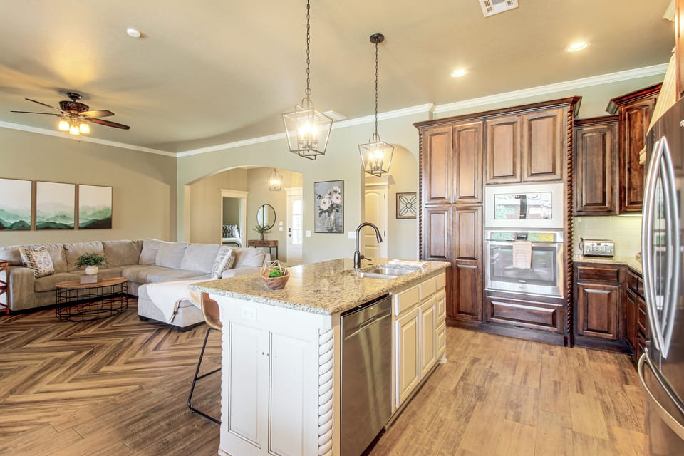 House (4 Bedrooms) | Interior