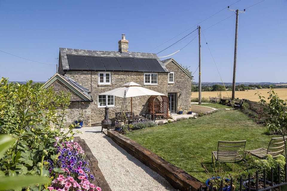 Top House Garden - StayCotswold