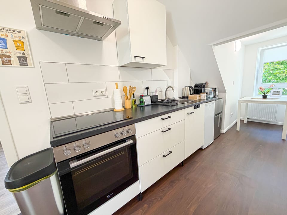Apartment, Garden View | Private kitchen