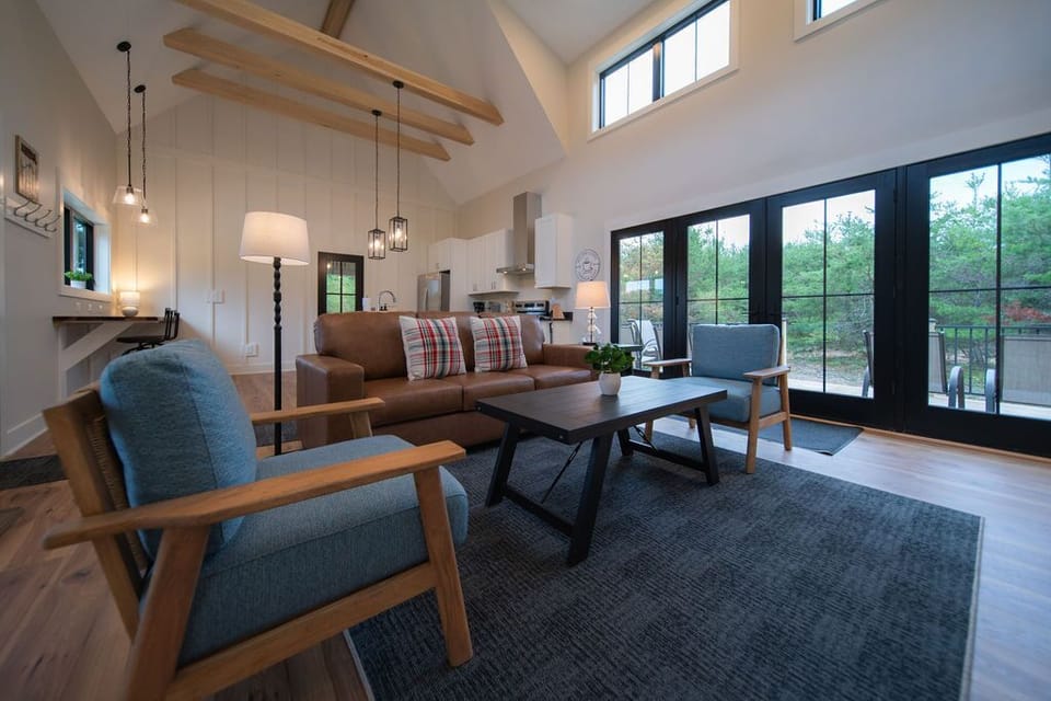 Living Room / Lounge