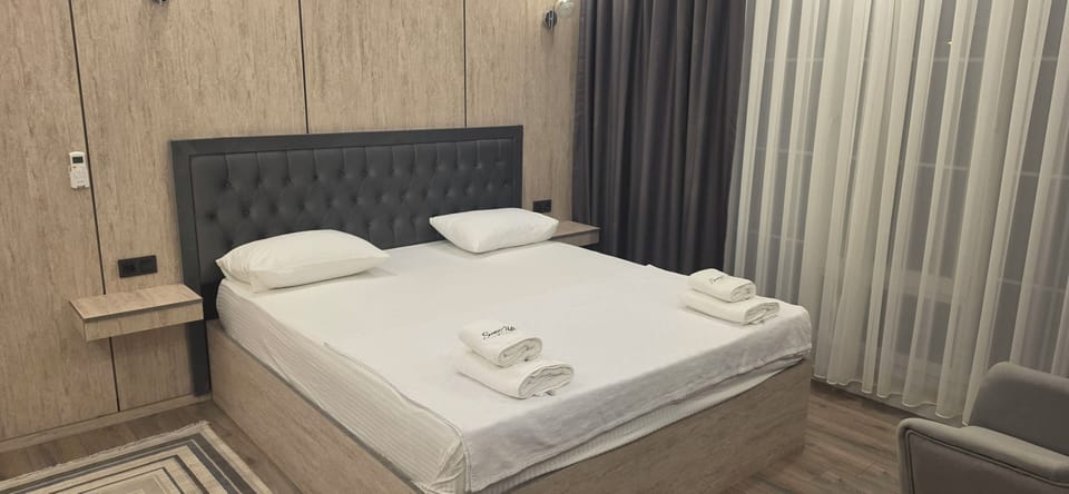Classic Studio, Balcony, Partial Sea View | WiFi (free)
