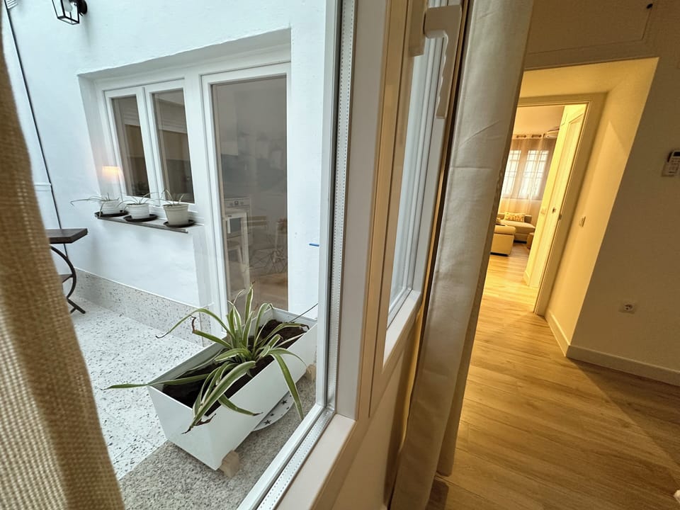 Comfort Apartment, Patio, City View | Interior