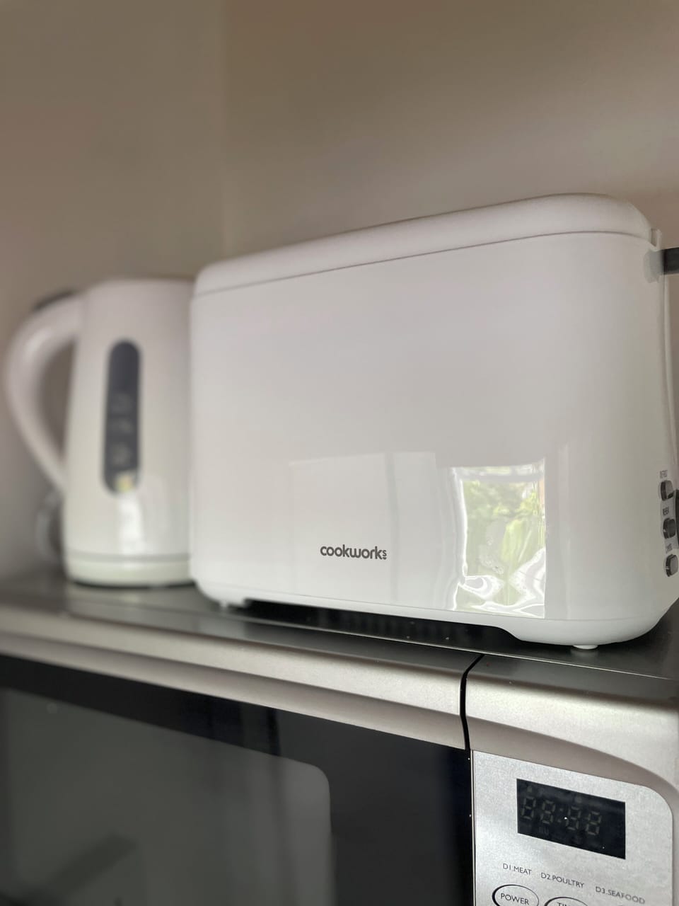 Microwave