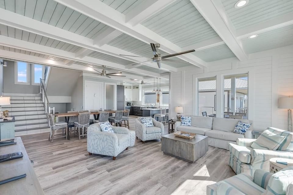 House, Multiple Beds (Singing Waves) | Living area