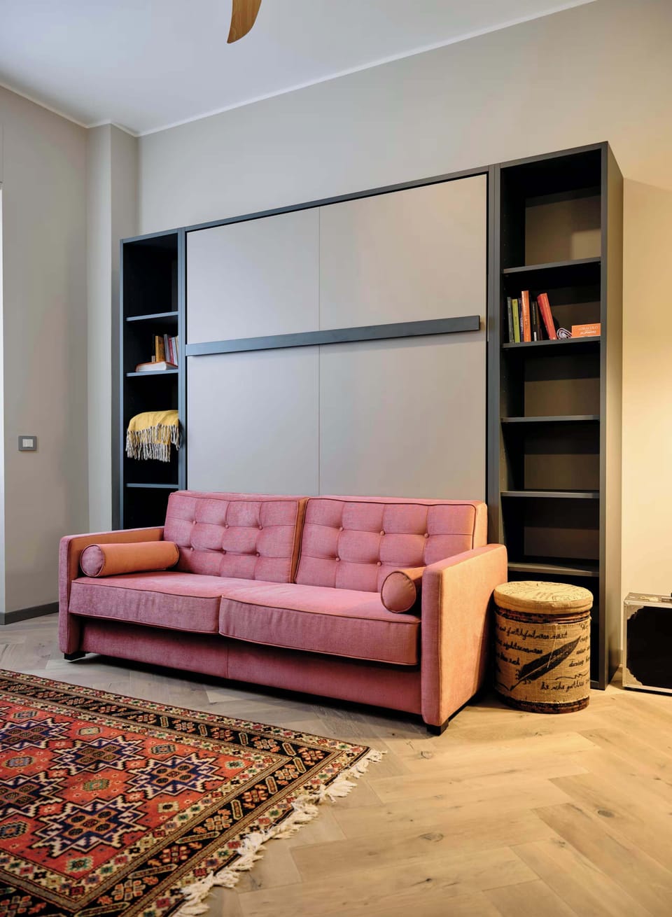 City Apartment | Living area