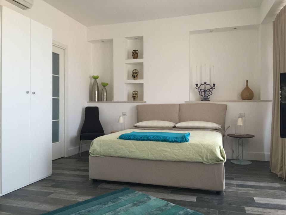 Suite, Sea View (Le Lumere) | Frette Italian sheets, premium bedding, down comforters