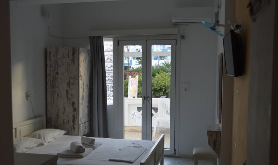Studio, 1 Bedroom, Patio | 1 bedroom