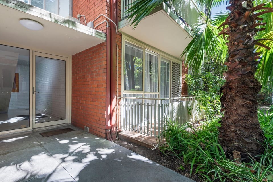 Entrance / Reception