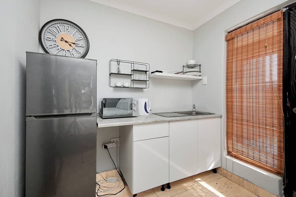 Apartment, 1 Bedroom, Patio | Private kitchen