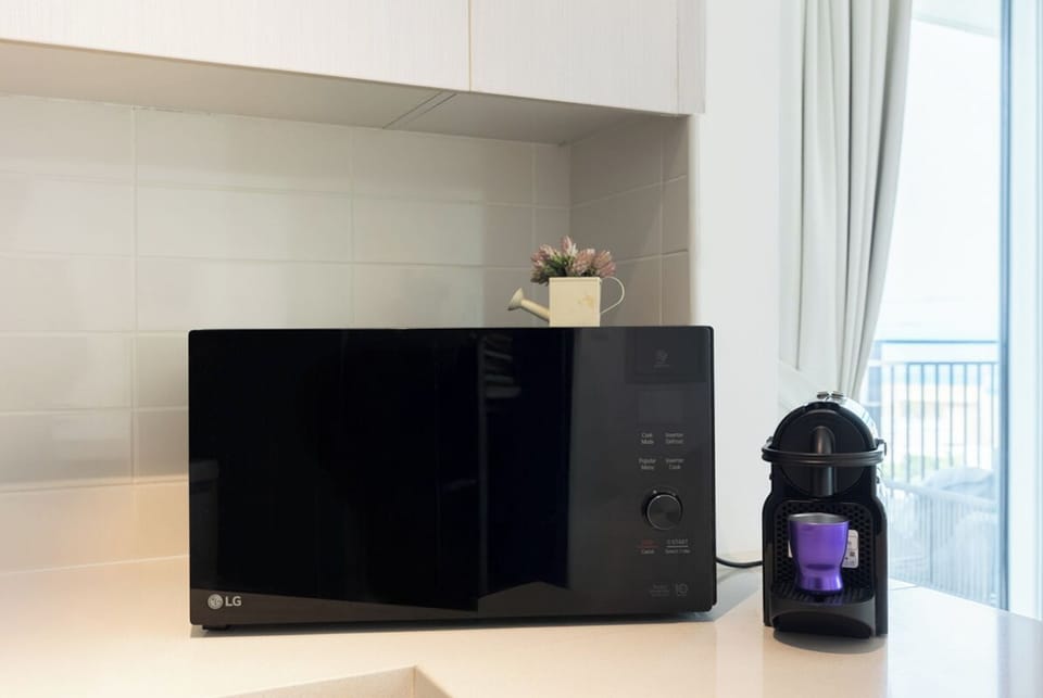 Apartment, Balcony | Microwave