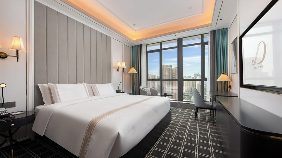 Superior Single Room, Private Bathroom, City View | Desk, laptop workspace, blackout drapes, soundproofing