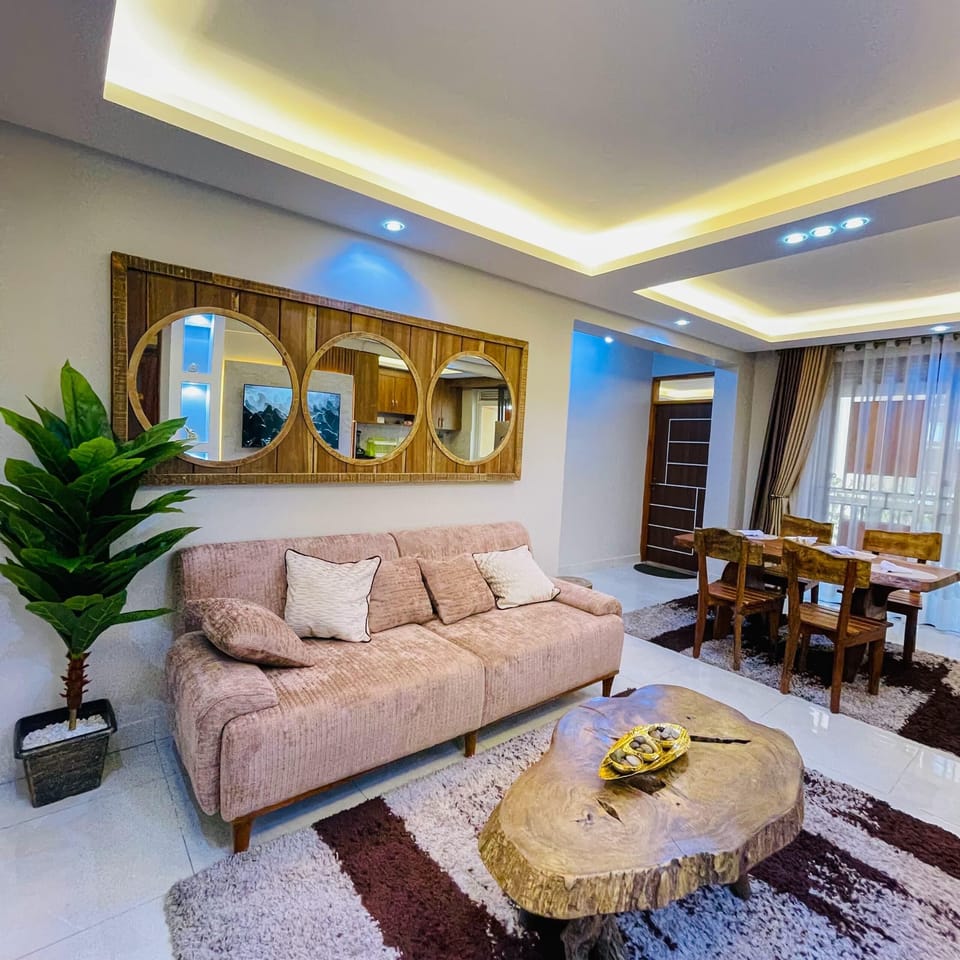 Classic Apartment, City View | Living area