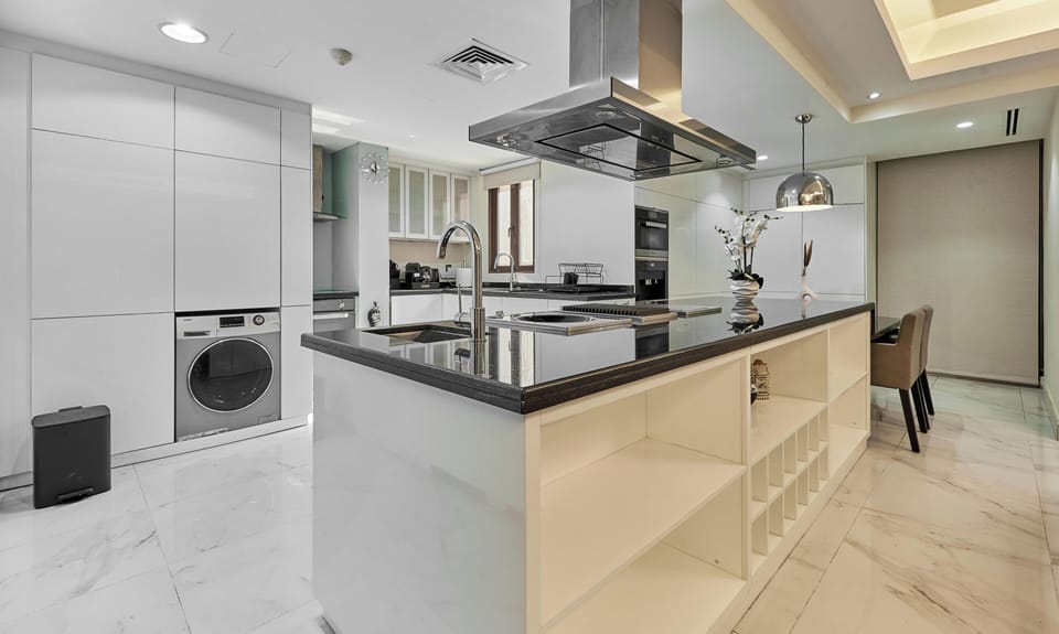 Deluxe Apartment, Balcony | Private kitchen | Espresso maker, coffee/tea maker, electric kettle