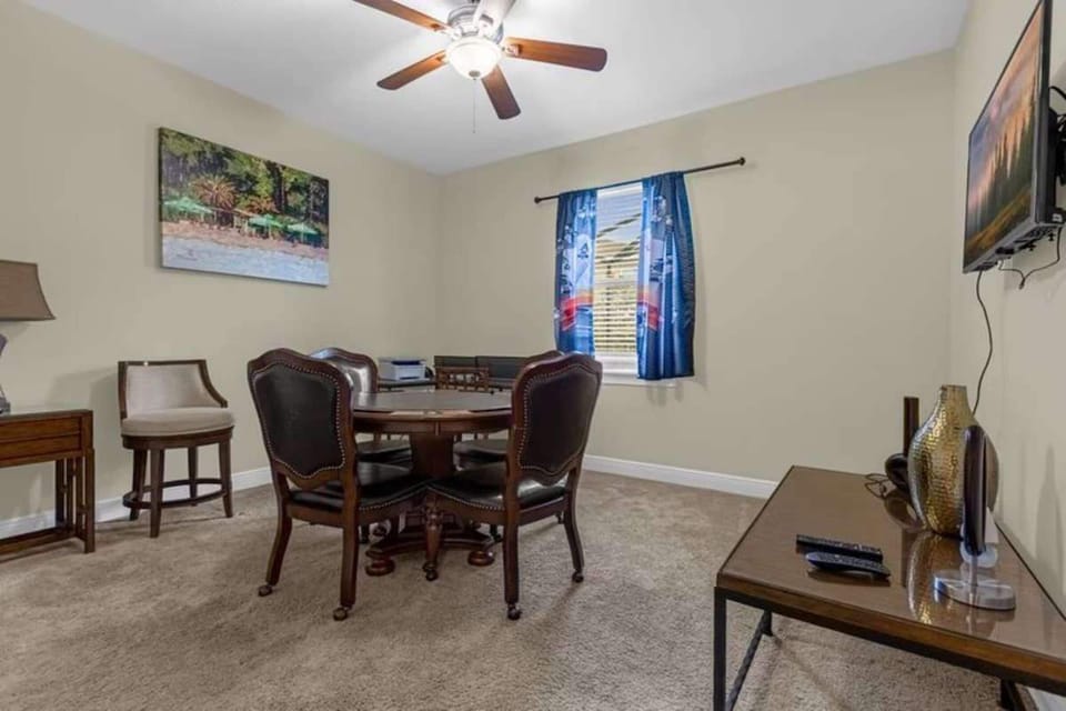 House | 7 bedrooms, high-speed internet