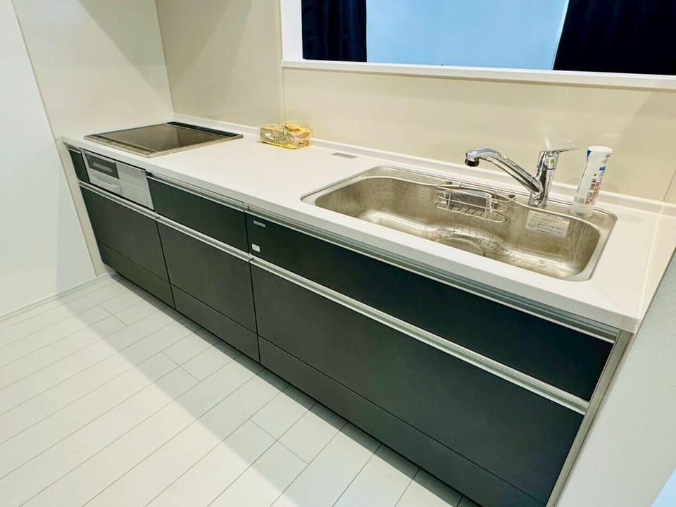 Luxury Condo, Ocean View | Private kitchen | Full-size fridge, microwave, stovetop